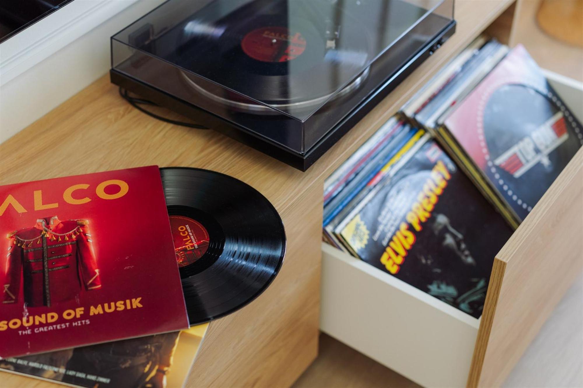 Apartmán Good Vibe Near Metro - Garage, Air-conditioning, Vinyl Player *